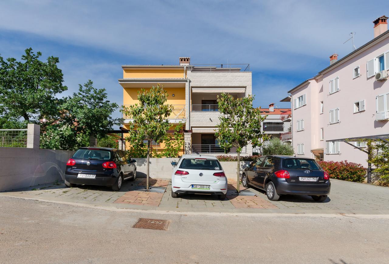Apartment Goran روفينج المظهر الخارجي الصورة