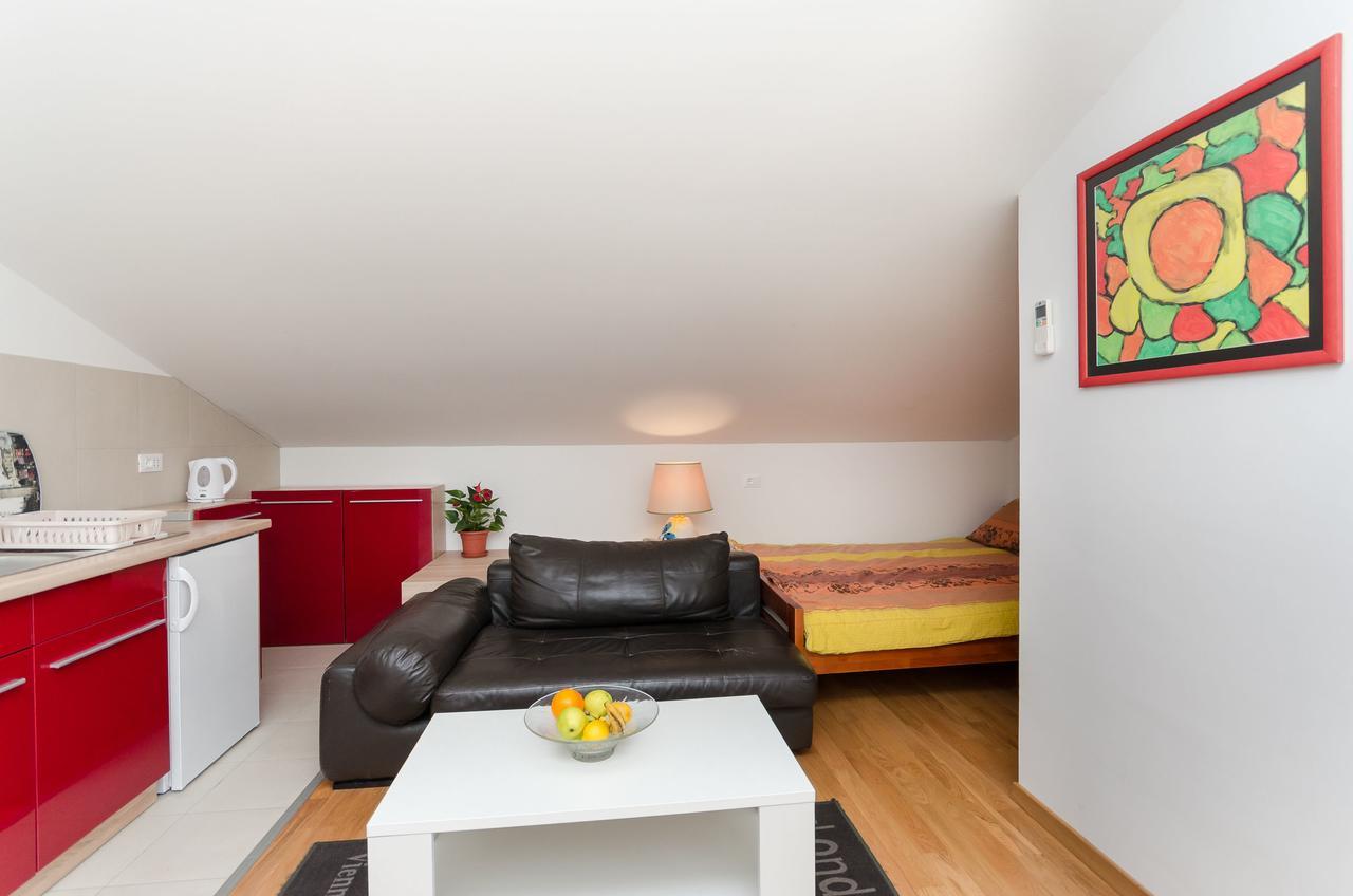 Apartment Goran روفينج المظهر الخارجي الصورة