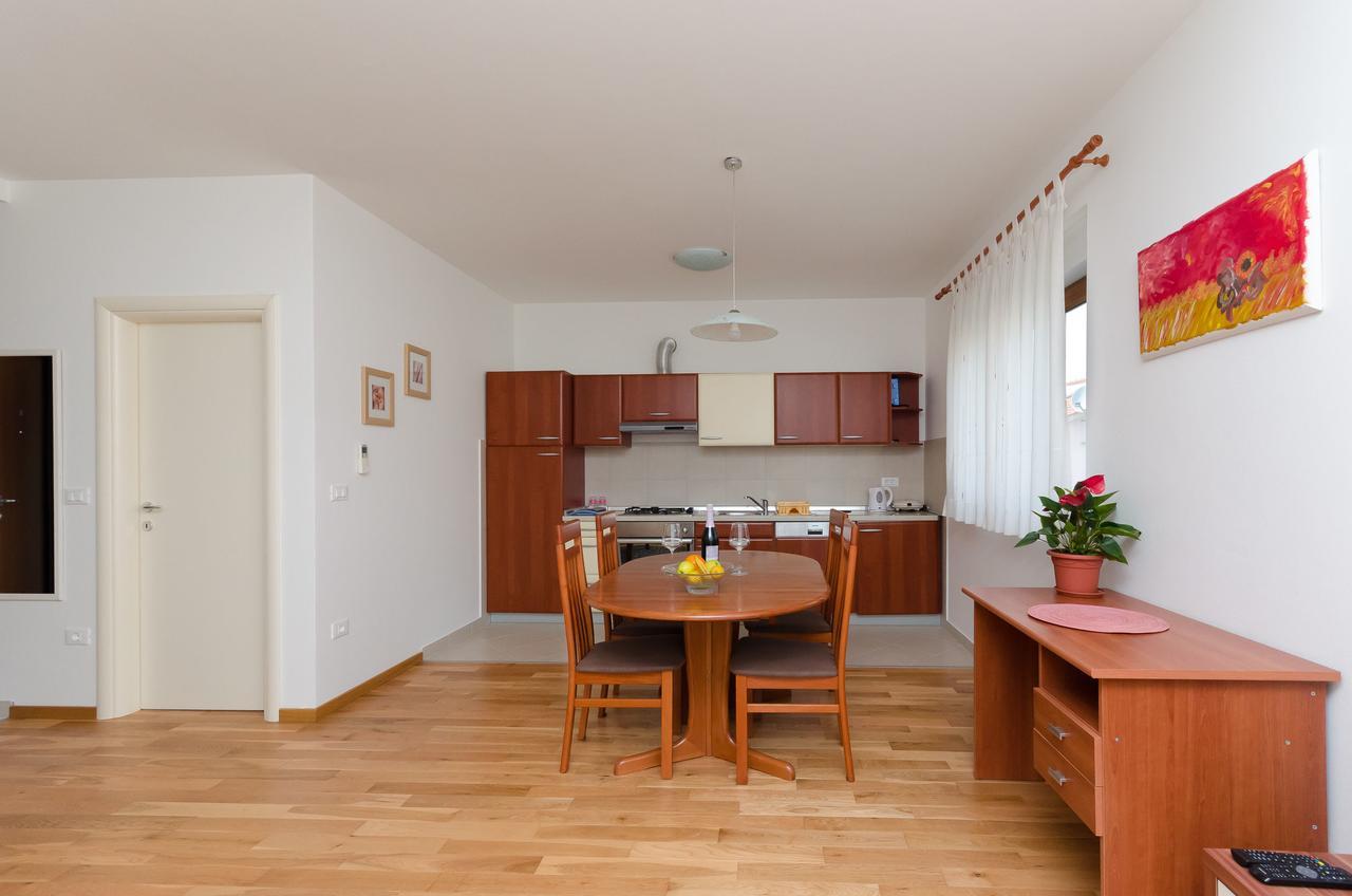 Apartment Goran روفينج المظهر الخارجي الصورة